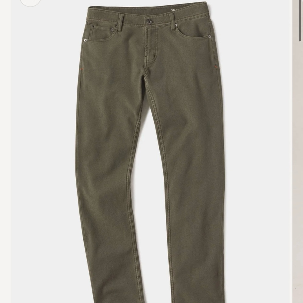 The Normal Brand Comfort Terry Pant in Olive